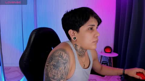 zhoestrong online show from 04.21.26