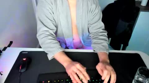 Snapshot of ziemlichflutschig chatting on 12.13.24 ziemlichflutschig online show from 12.13.24