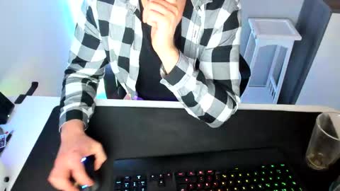 Snapshot of ziemlichflutschig chatting on 01.06.25 ziemlichflutschig online show from 01.06.25