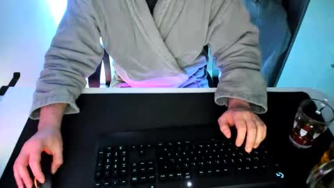 Snapshot of ziemlichflutschig chatting on 01.12.25 ziemlichflutschig online show from 01.12.25