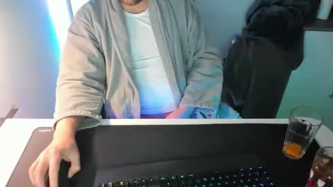 Snapshot of ziemlichflutschig chatting on 01.22.25 ziemlichflutschig online show from 01.22.25