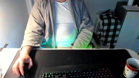 Snapshot of ziemlichflutschig chatting on 02.19.25 ziemlichflutschig online show from 02.19.25