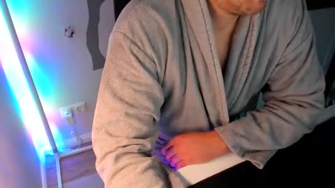 Snapshot of ziemlichflutschig chatting on 10.06.25 ziemlichflutschig online show from 10.06.25