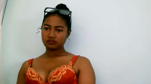 elly online show from 03.25.26