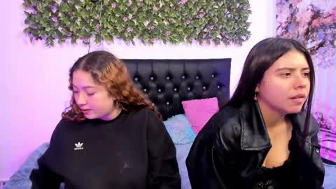 Snapshot of zoe_and_valeria chatting on 06.02.26 Zoe And Valeria online show from 06.02.26