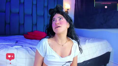 zoe_axel1 online show from 04.08.26