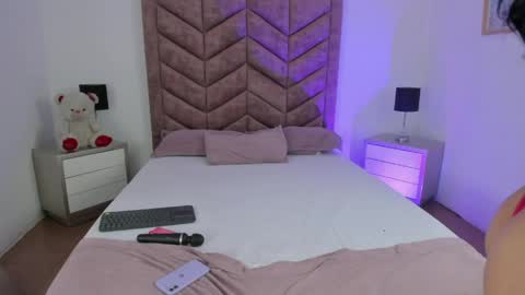 Zoe Banx online show from 03.28.26