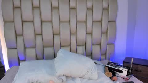 Your new obsession online show from 04.27.26