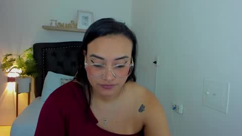 Snapshot of zoe_danae_ chatting on 03.08.25 Zoe online show from 03.08.25