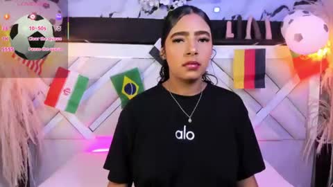 Zoey  online show from 06.25.26
