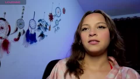 Snapshot of zoe_khall chatting on 04.04.26 ZOE online show from 04.04.26