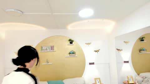 Snapshot of zoe_lynch_ chatting on 09.27.25 Zoe Lynch online show from 09.27.25