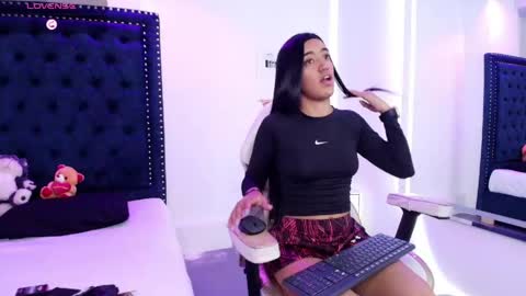 zoe  online show from 05.18.26