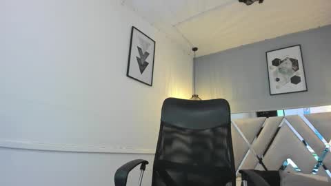 zoe_moreau online show from 01.15.26