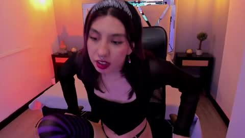 zoe_moreau online show from 02.18.26