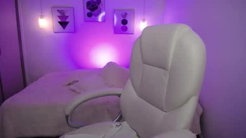 Zoe online show from 02.28.25