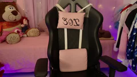 zoe_sullivan_ online show from 04.16.26