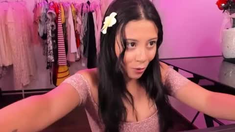 Snapshot of zoecams chatting on 03.05.25 zoecams online show from 03.05.25