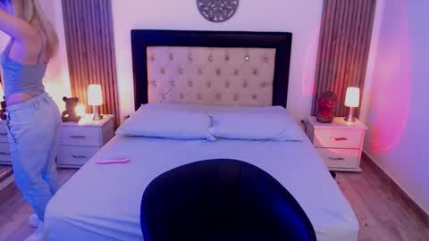 zoe online show from 10.15.25