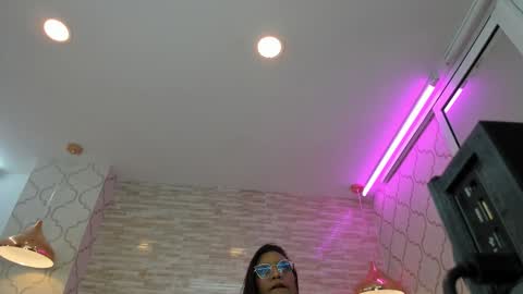 ZoeeSmitth online show from 10.29.25