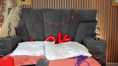 Snapshot of zoehpeterr_ chatting on 02.16.26 Zoeh online show from 02.16.26