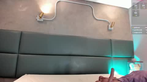 Zoe online show from 02.19.25