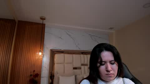 Zoes online show from 03.30.26