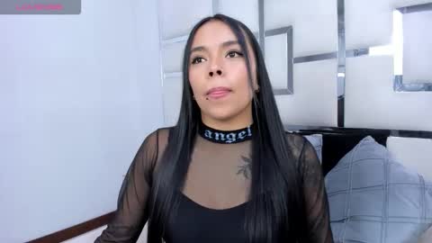 Snapshot of zoeswanx chatting on 03.01.26 ZoeSwam online show from 03.01.26