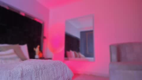 zoevidal_ online show from 09.18.25