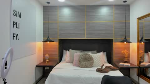 ZOE online show from 04.05.26