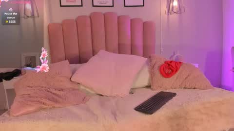  ZOE  online show from 12.03.25