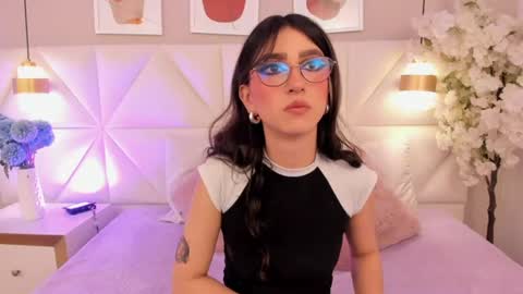 Snapshot of zoey_kiss_ chatting on 07.29.26 Zoey online show from 07.29.26