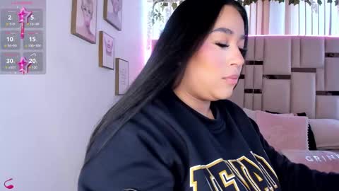 Snapshot of zoey_thommpson chatting on 11.23.25 zoey thommpson online show from 11.23.25