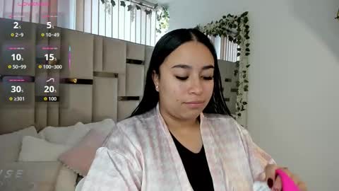 Snapshot of zoey_thommpson chatting on 12.21.25 zoey thommpson online show from 12.21.25