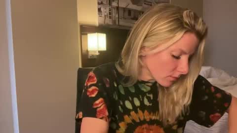 Snapshot of zoeydanner chatting on 02.02.26 Zoeydanner online show from 02.02.26