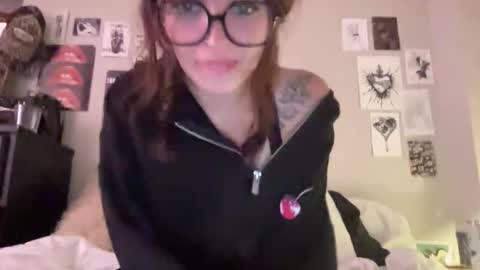 Snapshot of zoeyyb666 chatting on 04.29.26 zoeyyb666 online show from 04.29.26