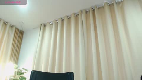 CALL ME    Z O H E T  online show from 10.20.25