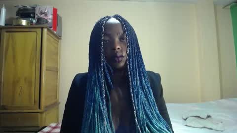 Snapshot of zooee_p chatting on 02.28.25 Zooe online show from 02.28.25