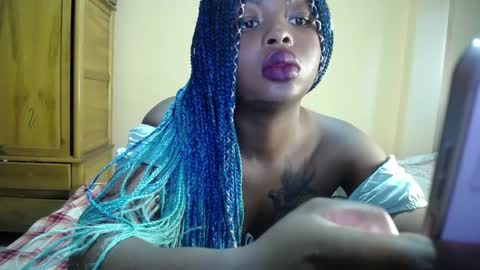 Snapshot of zooee_p chatting on 03.03.25 Zooe online show from 03.03.25
