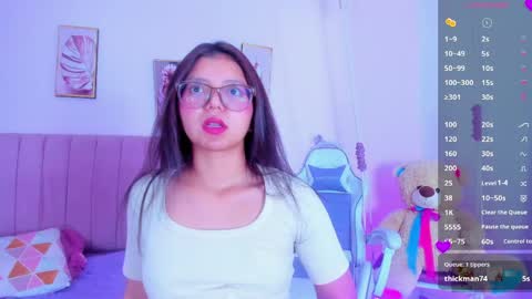 Zoe online show from 04.07.26