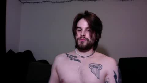 Snapshot of zorvello_83 chatting on 04.16.26 zorvello_83 online show from 04.16.26