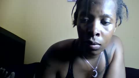 Snapshot of zurivelvetstudio chatting on 06.01.26 zurivelvetstudio online show from 06.01.26