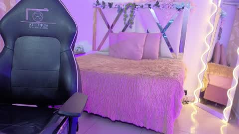 ZURY   online show from 04.11.26