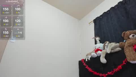 Im Zusan My schedule is from 1030pm to 430 am colombian time online show from 07.31.26