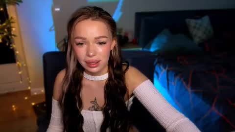 Snapshot of zuzzixx chatting on 03.04.25 zuzzixx online show from 03.04.25