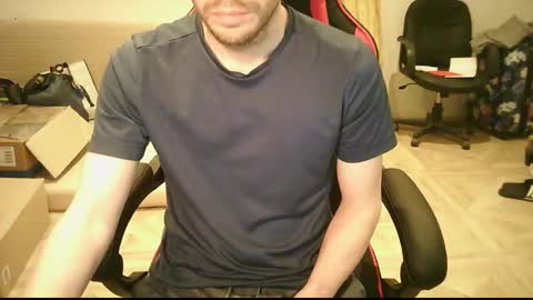 Snapshot of zyriosben chatting on 02.21.25 zyriosben online show from 02.21.25