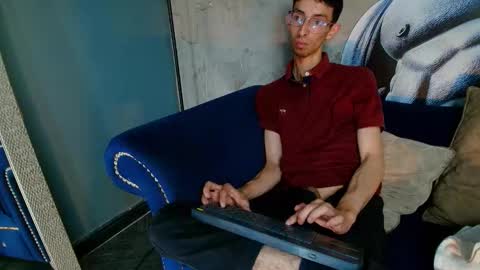 Zyro Nigth online show from 11.19.25