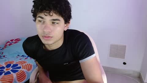 Snapshot of zyrosxk chatting on 01.09.25 antonio felipe online show from 01.09.25