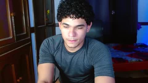 Snapshot of zyrosxk chatting on 02.01.26 antonio felipe online show from 02.01.26