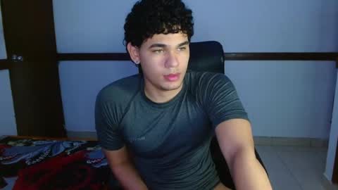 Snapshot of zyrosxk chatting on 02.26.26 antonio felipe online show from 02.26.26